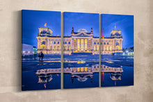 Charger l&#39;image dans la galerie, Berlin, The Reichstag Building Canvas Eco Leather Print, Made in Italy!