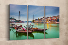 Carica l&#39;immagine nel visualizzatore di Gallery, 3 Panel Porto, Portugal Douro River with Traditional Rabelo Framed Canvas Boats Leather Print