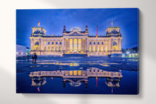 Charger l&#39;image dans la galerie, Berlin, The Reichstag Building Canvas Eco Leather Print, Made in Italy!