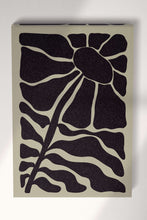 Charger l&#39;image dans la galerie, Groovy Hippie Flower Wall Art Framed Canvas Eco Leather Print #2